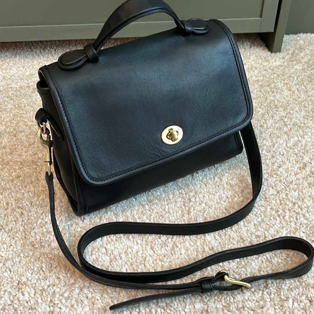 Vintage Coach Court Bag 9870 Black Leather Crossbody Handbag